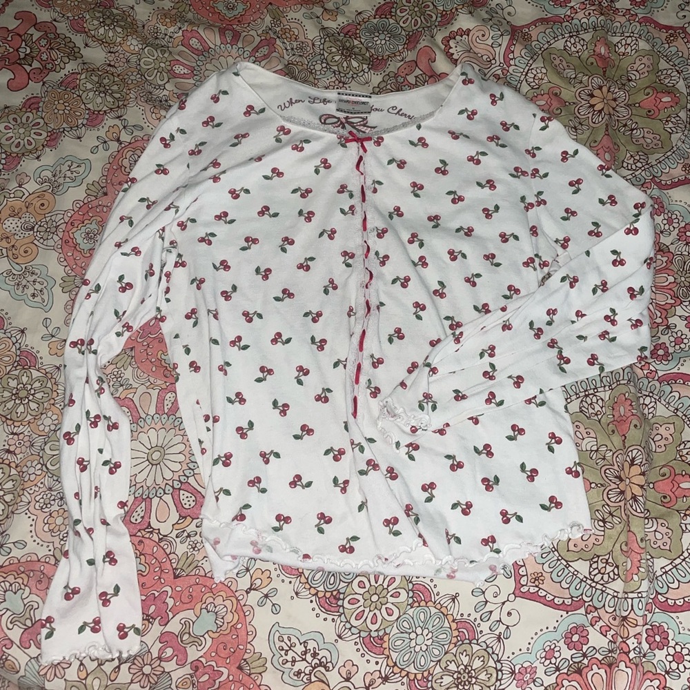 Vintage Cherry Top